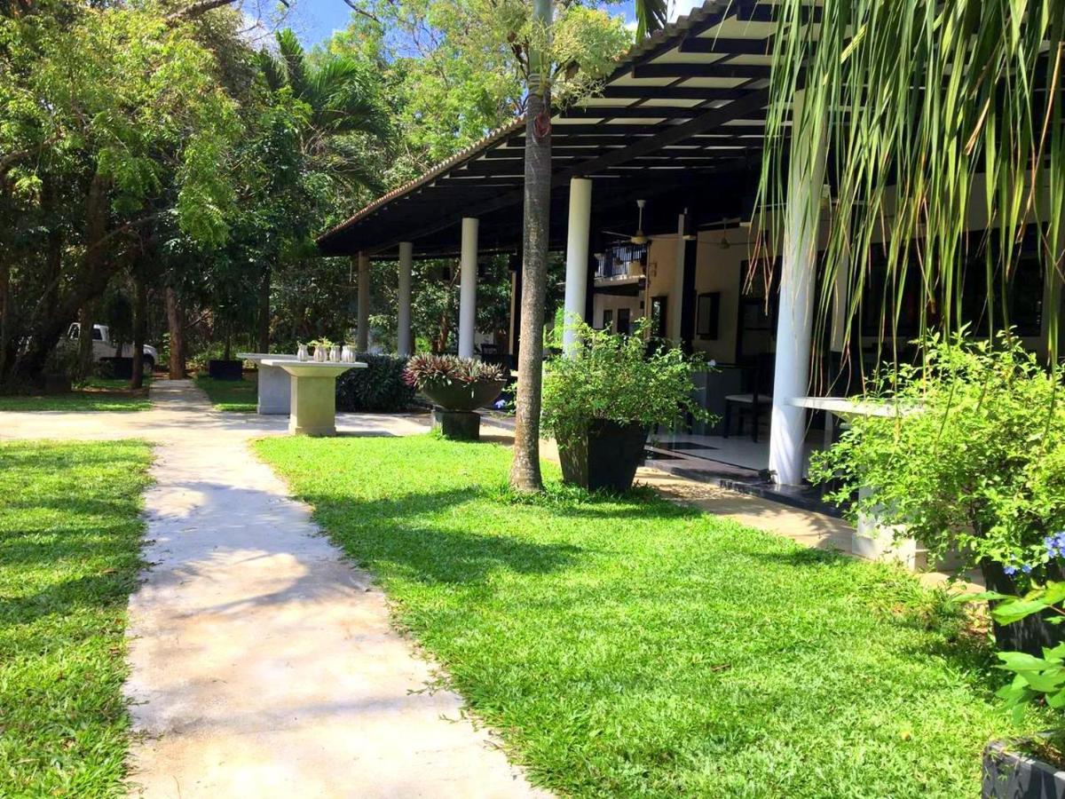 Flower Garden Eco Village Sigiriya Exterior foto
