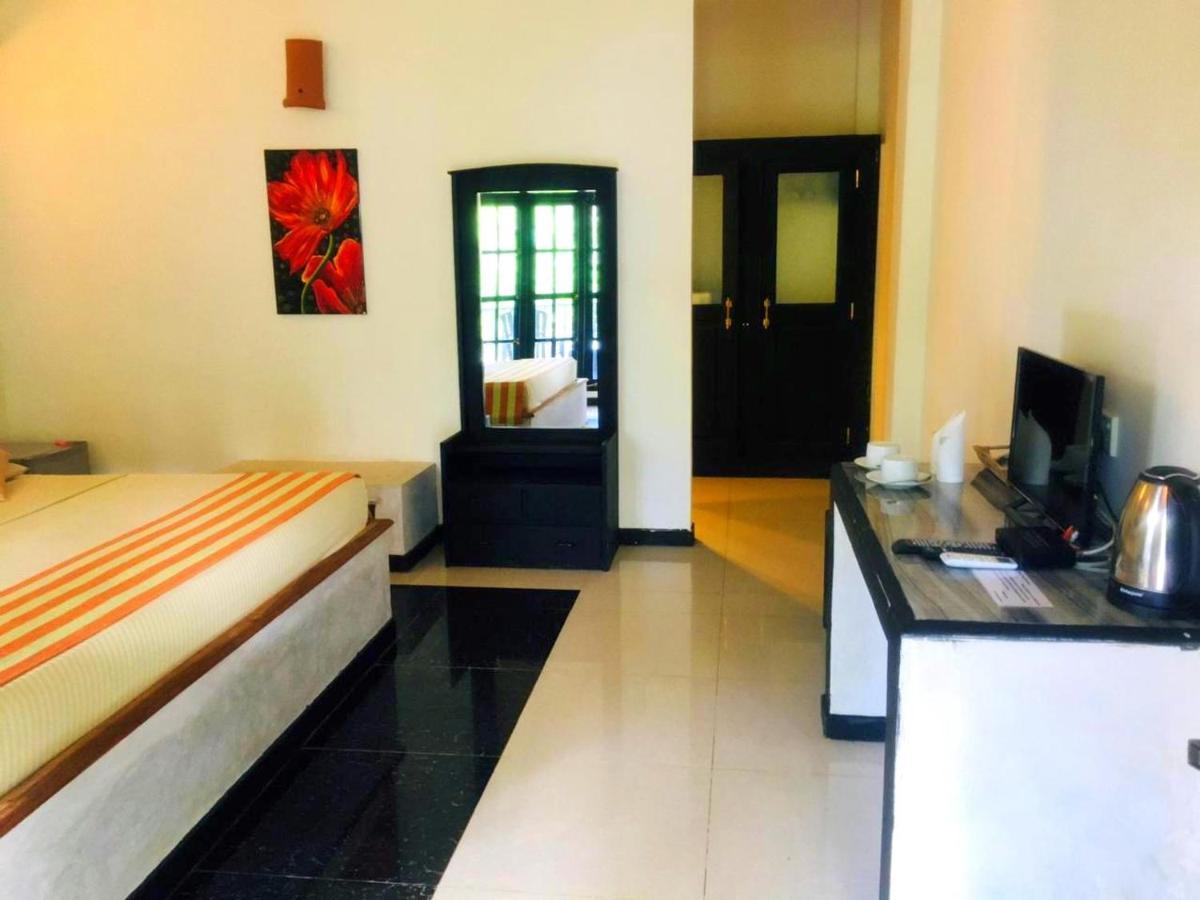 Flower Garden Eco Village Sigiriya Exterior foto